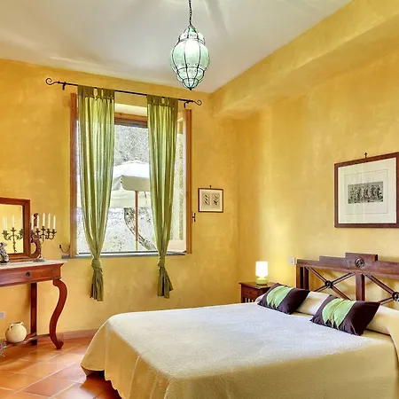 וילה Casale La Torre